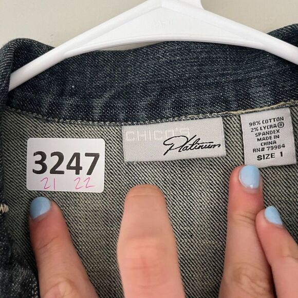 Chicos Platinum Womens Blue Jean Jacket Medium Full Zip Embroidered Floral Vtg - Picture 2 of 9